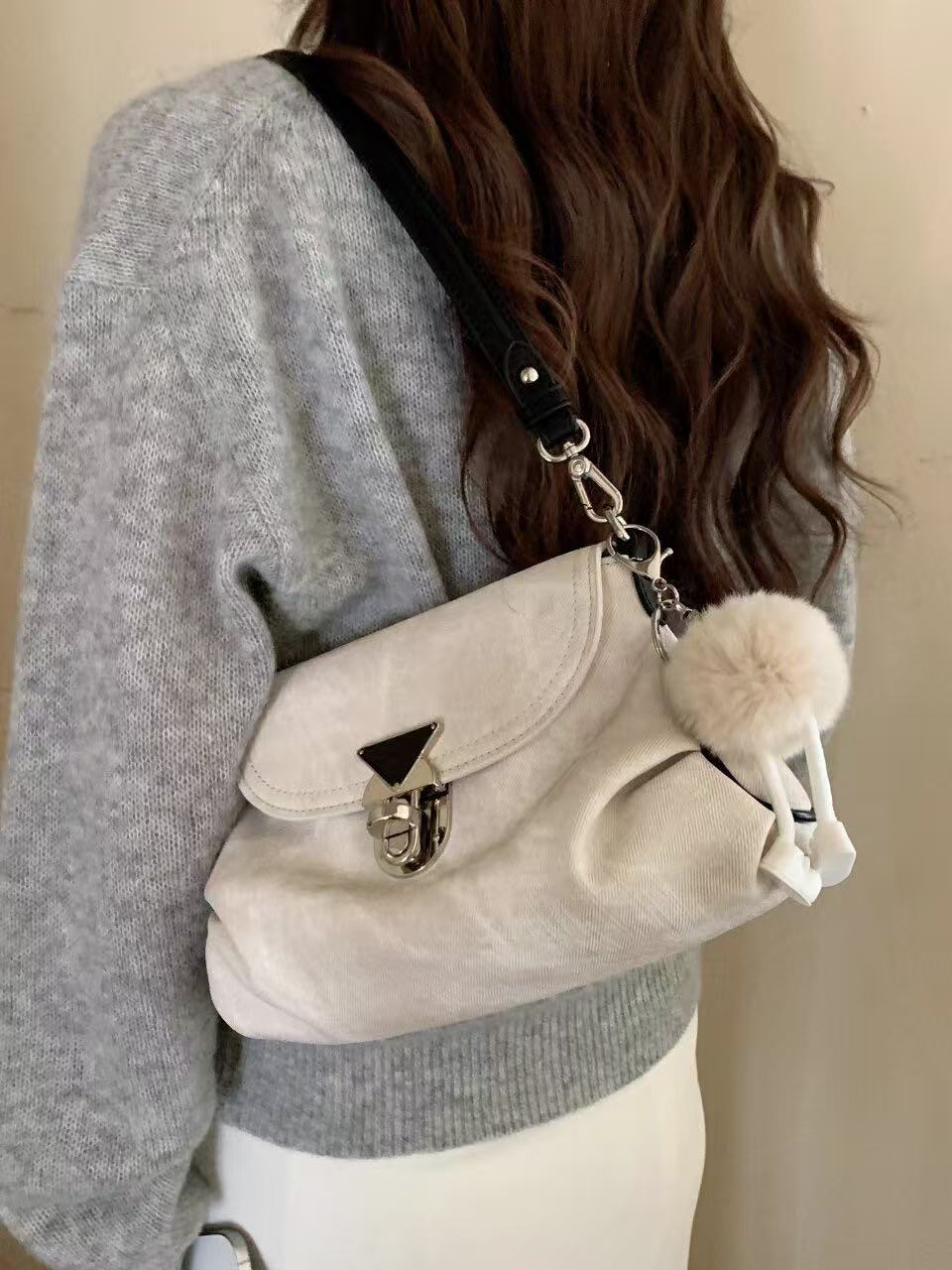 Fashionable Western style women's crossbody bag hot selling, high-quality shoulder bag, niche designer handbag