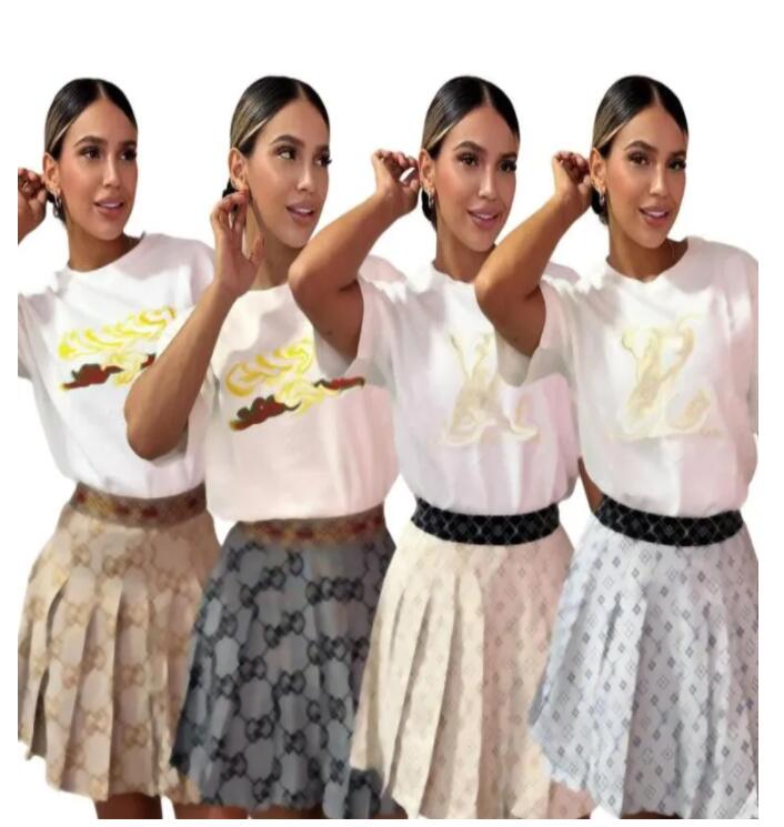 Designer Tracksuits Coat Luxury Women Two Piece Set Winter short sleeved dresses 2 Piece Sets Women's Clothes