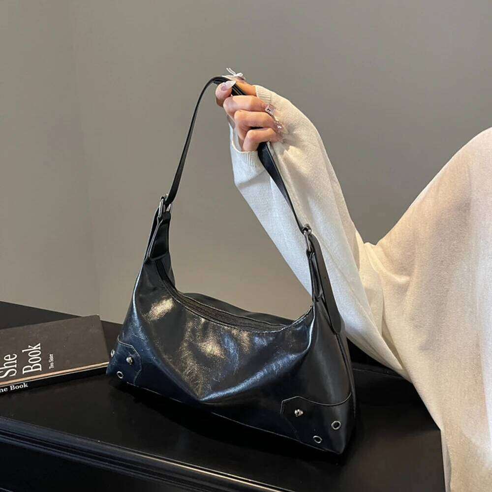 Women Retro Rivet Shoulder PU Metal Stud Handbag Large Capacity Soft Leather Armpit Ladies Work Bag