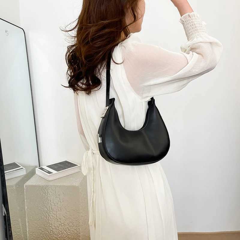 Fashion PU Leather Underarm Bags Women Clutch Handbags Single Shoulder Bag Ladies Trendy Simple Hobos Bag Female Totes XJ250610