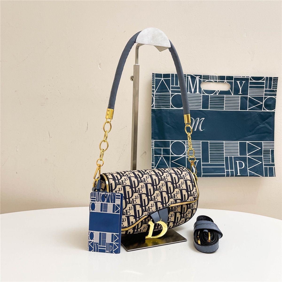 Luxury Designer Bags Saddle Bag Shoulder Bag Luxury Bag Crossbody Bag Ladies Fashion Mini Bags High Quality Leather Flap Armpit New Designer Bags 001