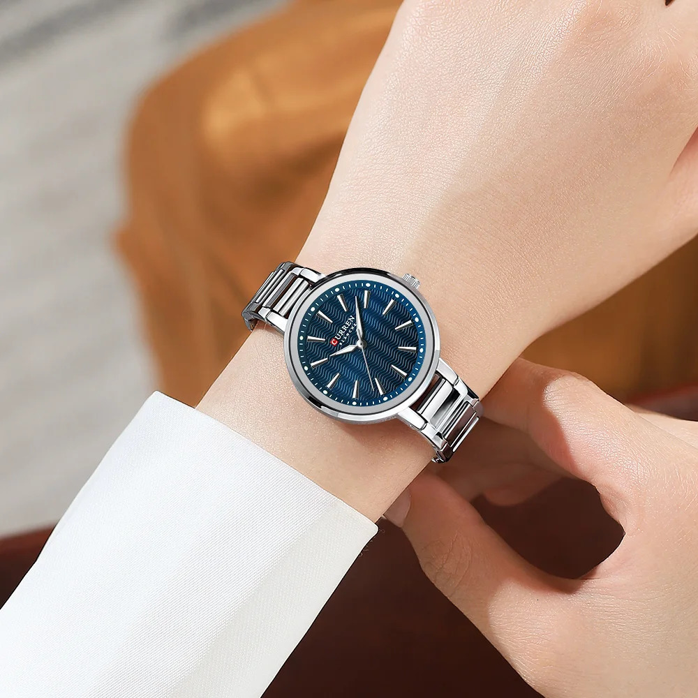 CURREN Womens Watch 32mm Fashionable Stainless Steel Girl Clock Outdoor Travel Women Wrist Watches 250606