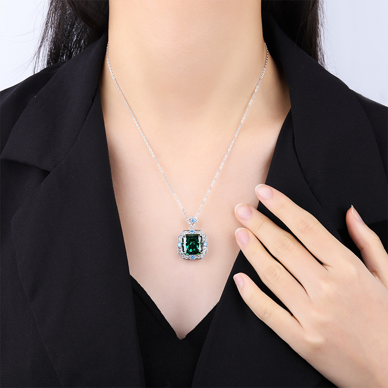 S925 Silver Vintage Fashion High-Carbon Diamond Princess Square Pendant Necklace, 14x14mm Main Stone, Elegant Women's Jewelry, Stylish Textured P