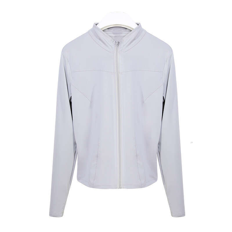 Designer Clothing 2025 New Ice Silk Slim Fit Sun Protection Women's Summer Set Thin Jacket Tight Sports Yoga Top