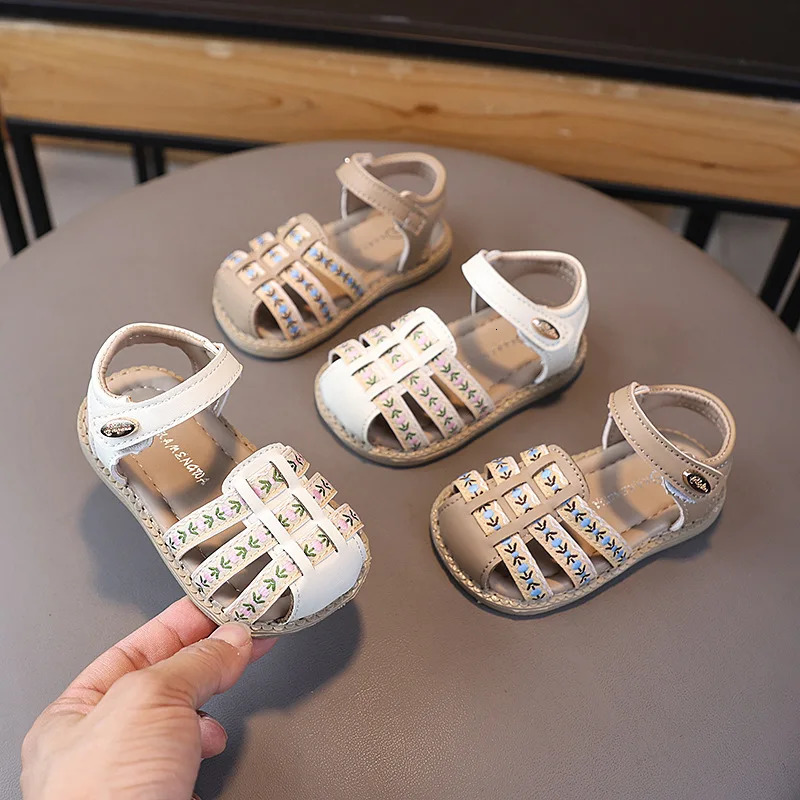 Baby Girl Sandals Summer Infant Outwear Beach Shoes For Girl Princess Sandals Soft PU Leather Close-toed Sandals 250611