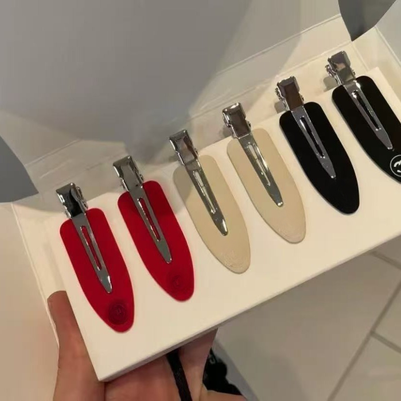 Luxury 6pcs white red black classic letters designer hair clip hair clip womens hot summer fringe clip hair clips hairclips holiday hair pin accessories CC