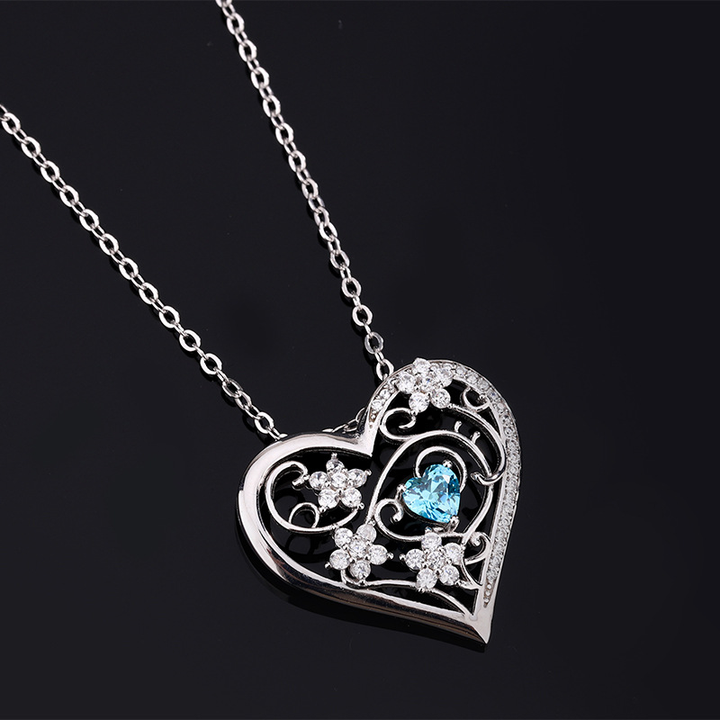 New S925 Silver Faux Aquamarine Heart-Shaped Main Stone Pendant Necklace, Hollow Design, Elegant and Fashionable, Suitable for Any Occasion