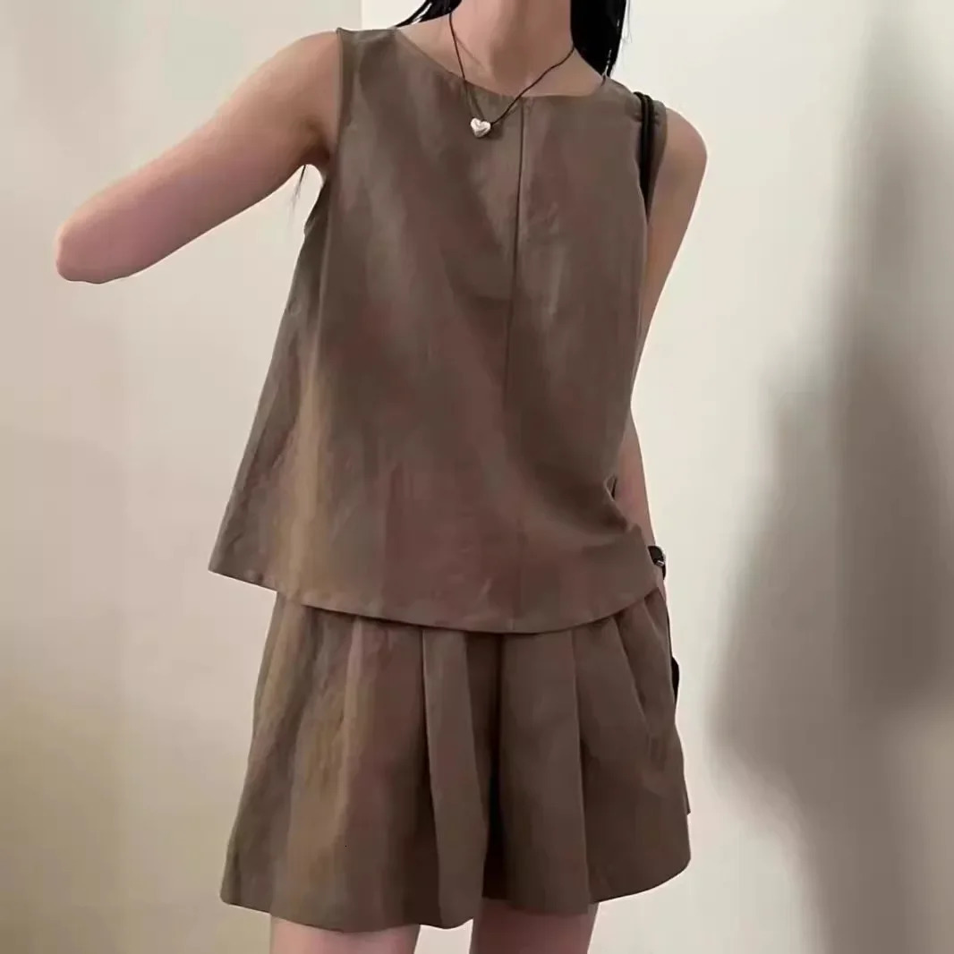Fashionable Cotton Linen Womens Outfit Sleeveless Top Wide Leg Shorts Two Piece Set Sensation Casual Style 250606