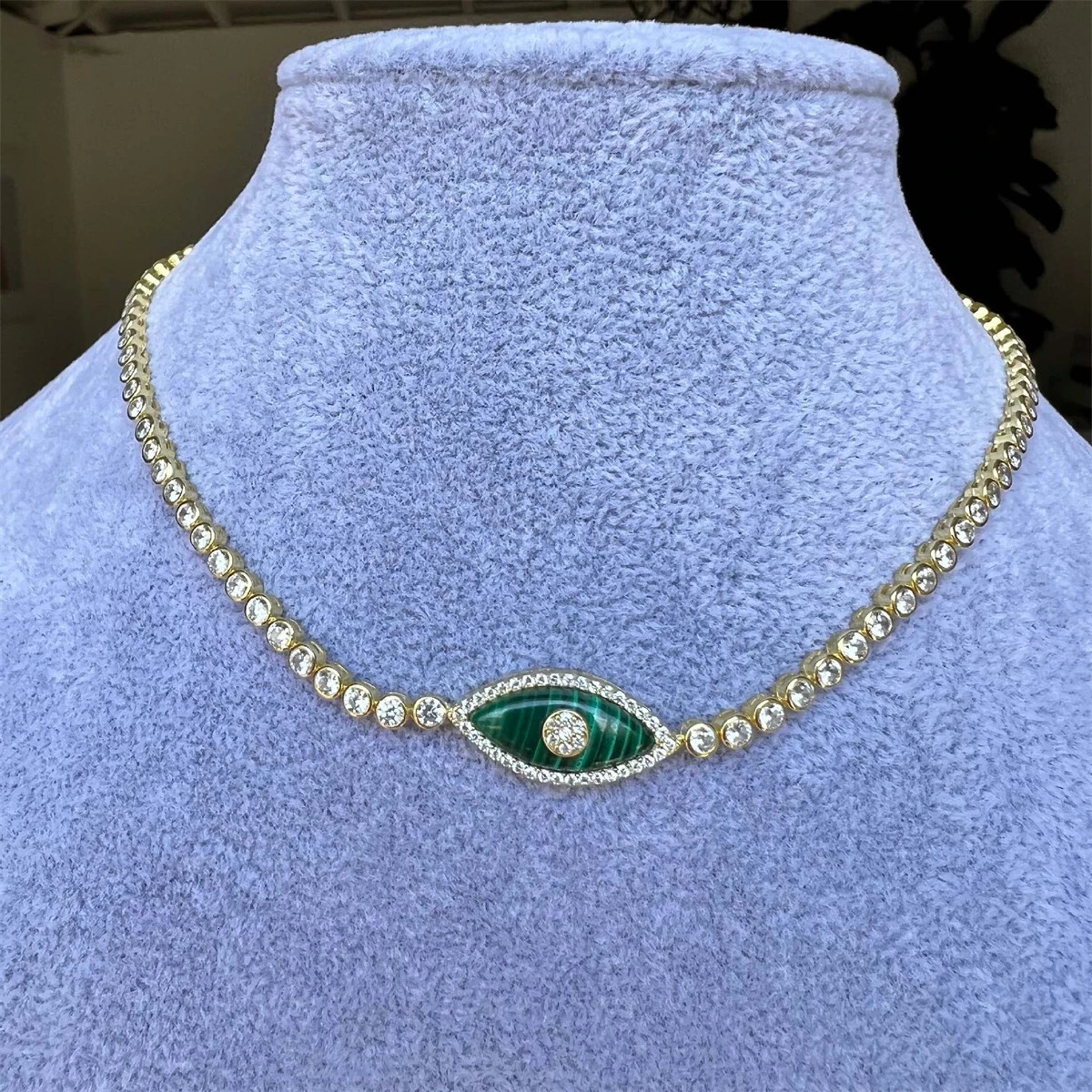 Classic European and American Devils Eye Set Zircon Pendant Necklace Plated with True Gold for Color Protection 250609