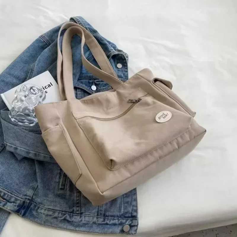 Womens Fashion Shoulder Bag Class Large Capacity Student Tote Bag 2024 New Canvas Commuter Handbag Women Bag XJ250610