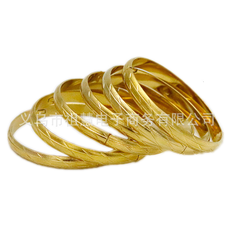 TEMU 8mm Vietnam Gold-Plated Matte Cross Bracelet Vacuum Electroplating Color-Retaining Womens Fashion Jewelry 231221
