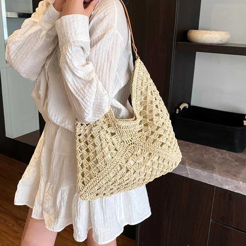 Summer Ladies Knitted Straw Handbag Hollow out Hand Woven Beach Shoulder Bag for Women Seaside Tote Perfect for Vacations XJ250610