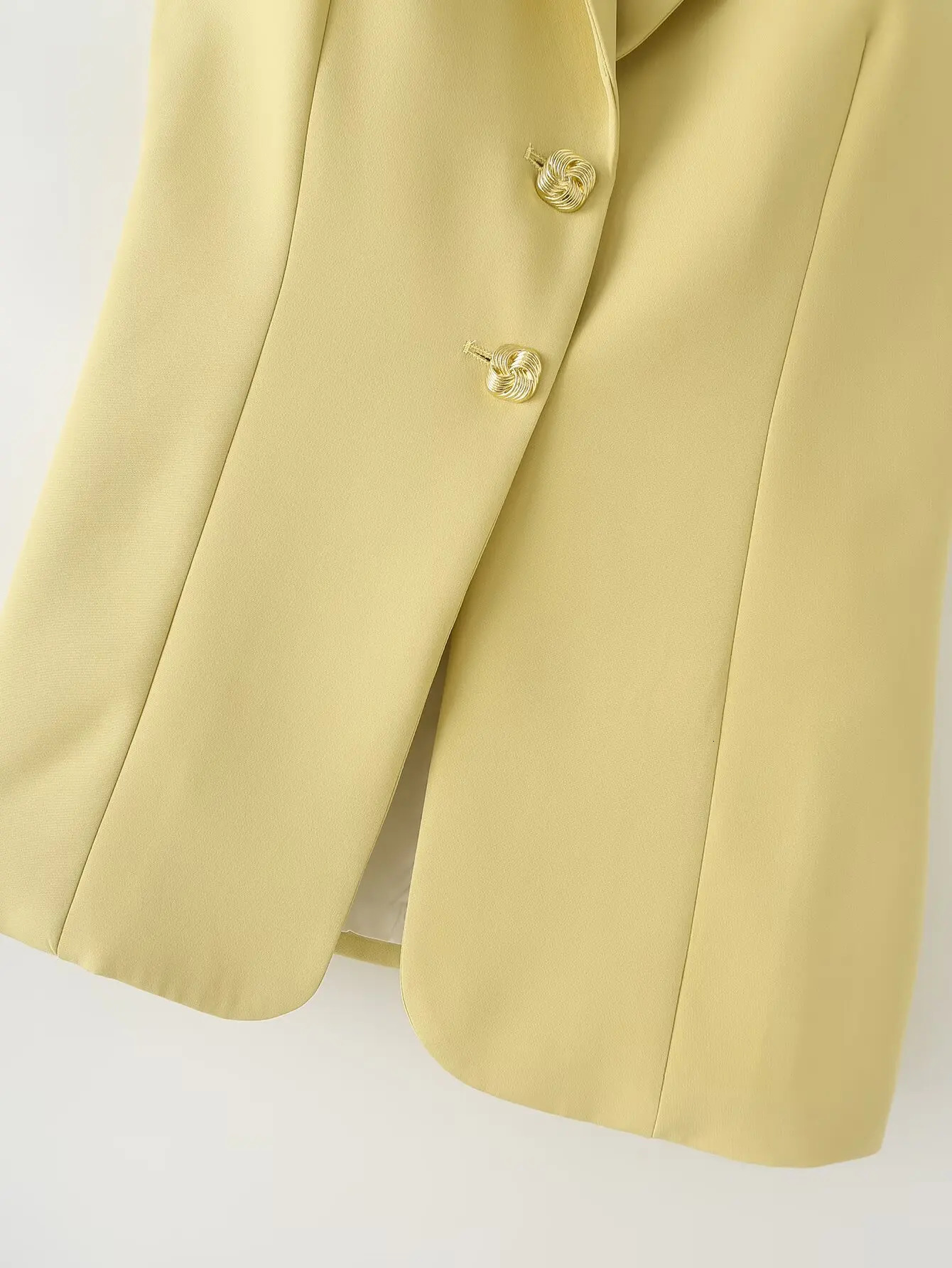 RARA Womens Casual Commuting style Sleeveless Blazer Vest with Metal Button Decoration Stylish and Practical 250610