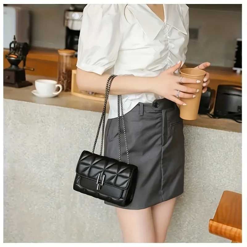 Elegant Mini Plaid Crossbody Bags for Women Classic Flap Shoulder Bag Purse with Adjustable Strap Faux Leather Chain Square Bag XJ250610