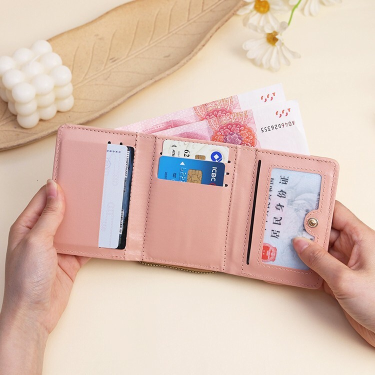 2025 New Designer Women's Short Simple Fashion Embroidery Buckle Business Card Clip Wallet