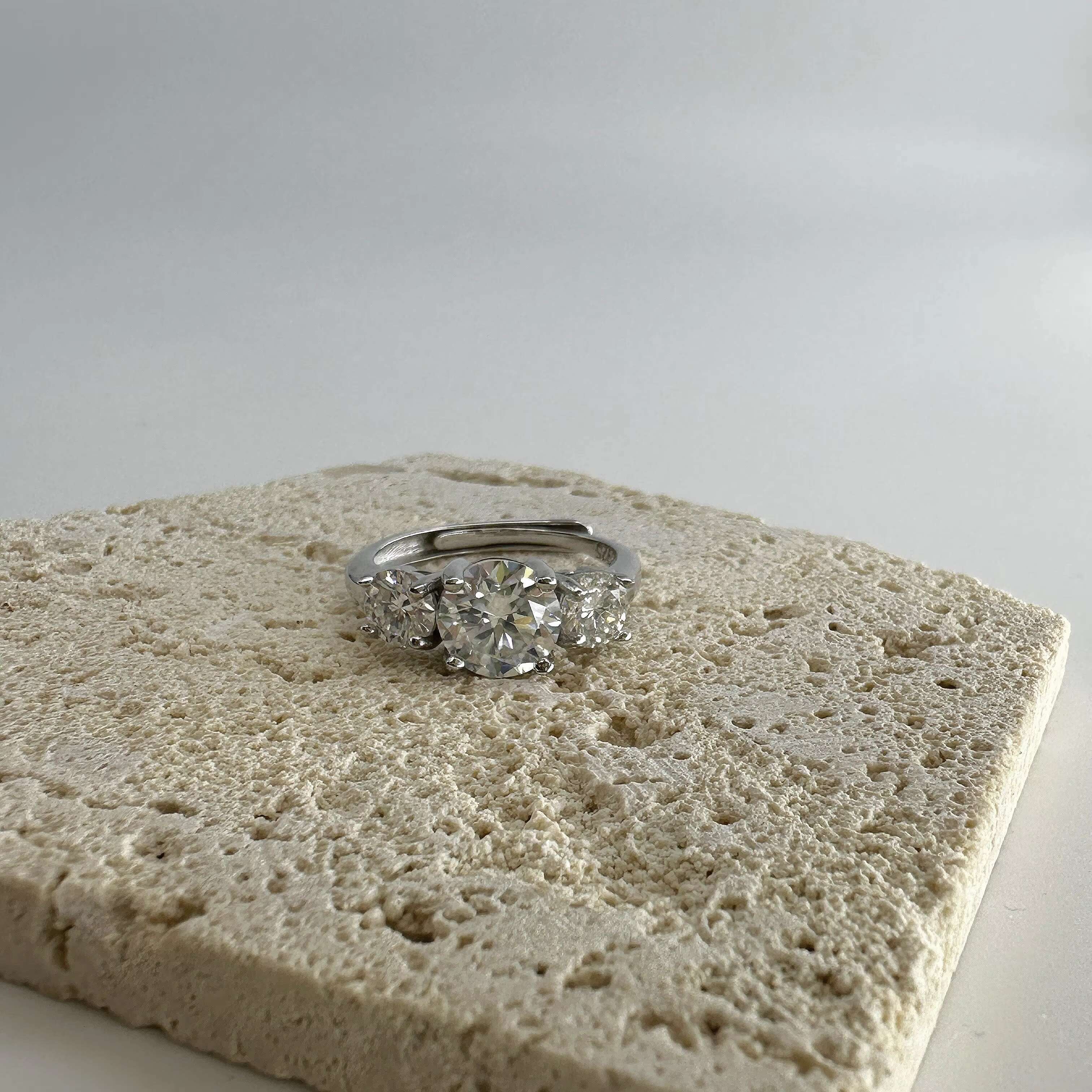 New Arrival Moissanite Rings 925 Sterling Silver Lab Created Adjustable Moissanite Engagement Ring Jewelry Women