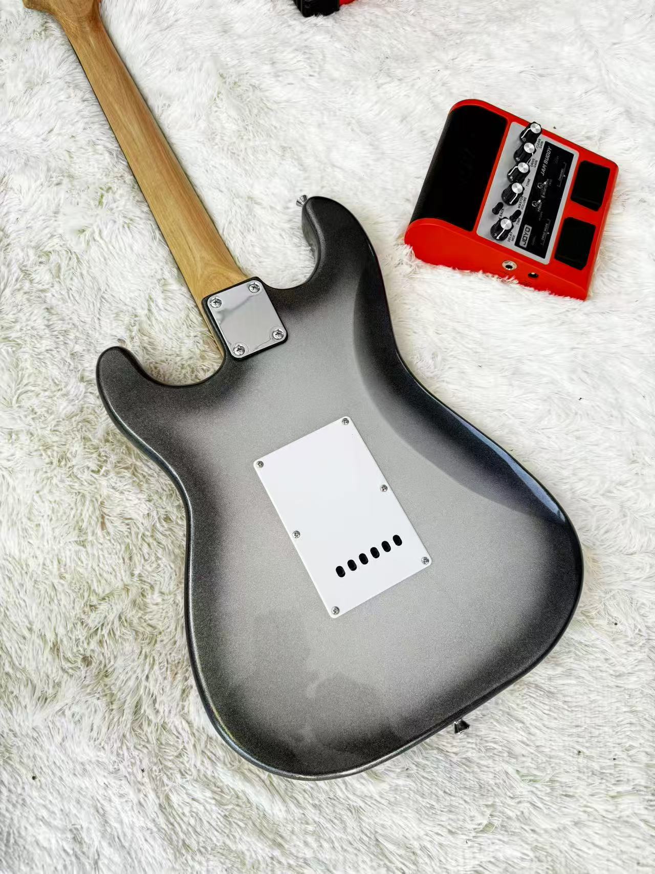 Stylish Beginner Guitar: Gray Tone & Simple Design