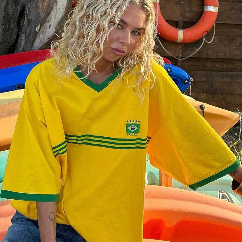 Y2k Brazil Graphics Printed Retro Summer Women Crop Top T-shirt Harajuku Streetwear Aesthetics High Street O Neck Short Sleeve M250611