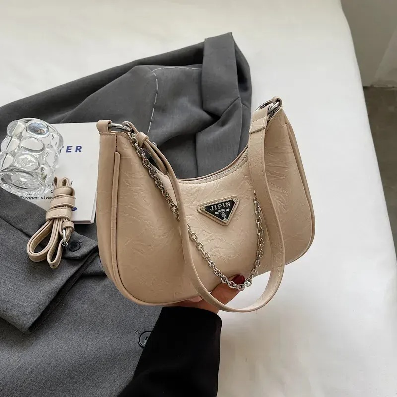 Designer bag 2025 new fashionable luxury bag wallet shoulder bag flip fashion handbag square leather black chain bag mini bag high-quality armpit bag