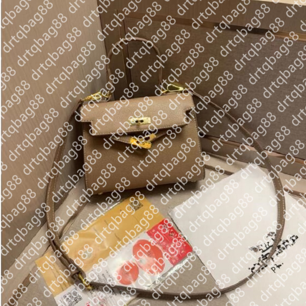 2025 New Designer Fashion Shoulder Bag High Quality Leather Women's Flap Tote Bag Fashion Versatile Commuter Letter Printed Black Crossbody Baguette bag