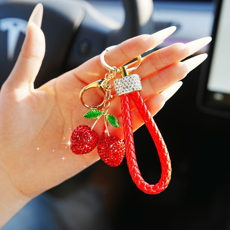 Fashionable, shiny and diamond-encrusted apple and cherry keychain, hand set with water diamonds, car keychain ring, bag pendant, decorative birthday 