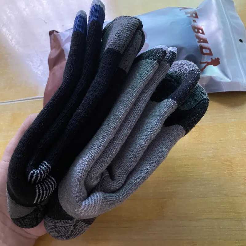 2 Pairs Merino Wool Thermal Socks For Men Women Winter Keep Warm Ski Hiking Socks Sports Outdoor Thermosocks Thicken M L XL Z250610