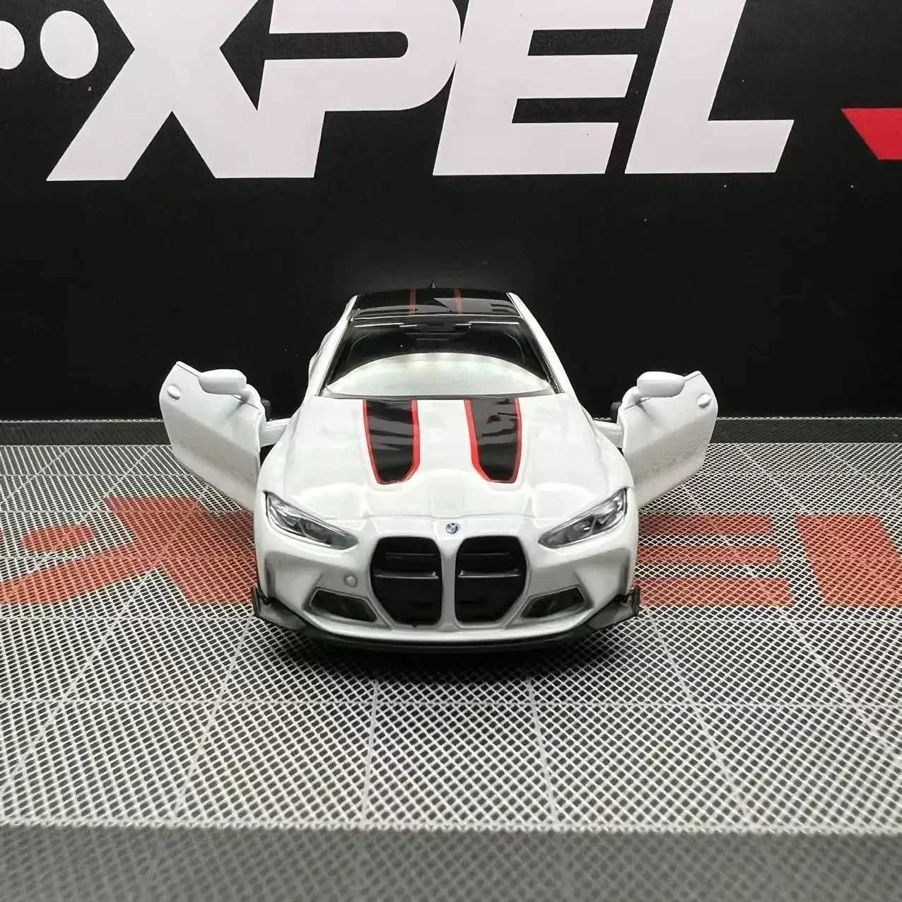1/36 BMW M4 CSL G82 Sedan Toy Car Miniature Model RMZ CiTY Free Wheels Pull Back Diecast Alloy Collection Gift For Children Boy Z250611