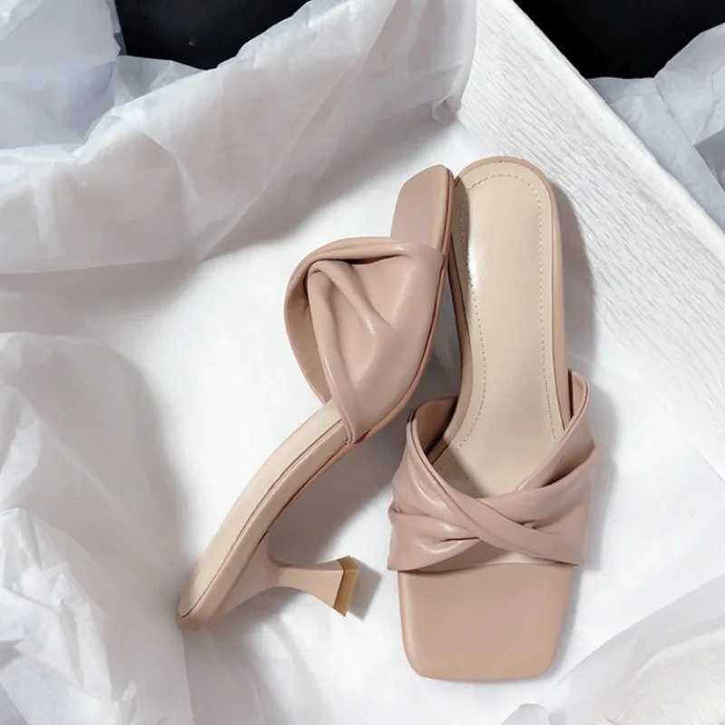 Fi Summer Women Shoes New Handmade Square Open Toe High Heels Outdoor Fi Slippers Apricot XJ250610