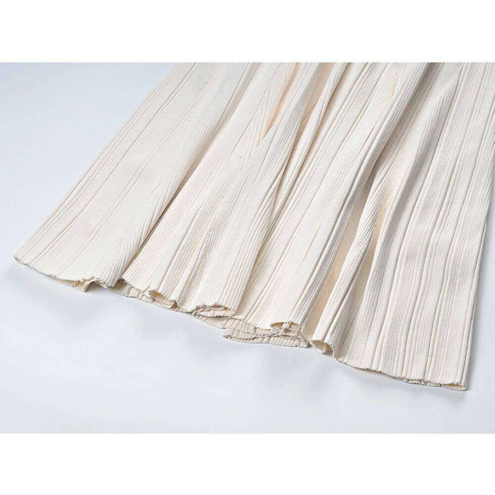 Romantic French Style Polo Collar Dias Buttons Biege Color Full Length Knitting Dress for Tall Women High Quality