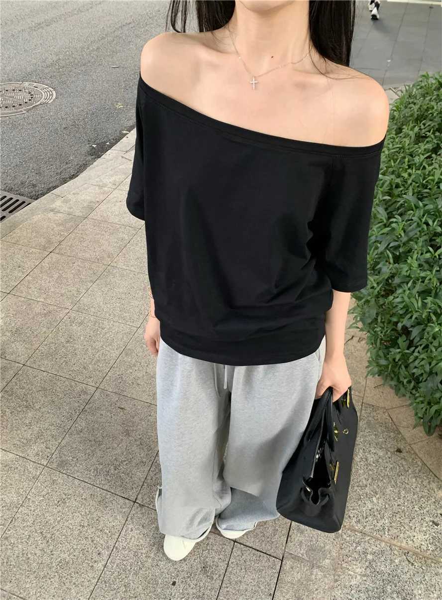 2025 Summer Off Shoulder T-shirt Women Sexy Y2K Korean Fashion Crop Tops Woman Vintage Japanese White Tee Shirt Femme Clothes M250611
