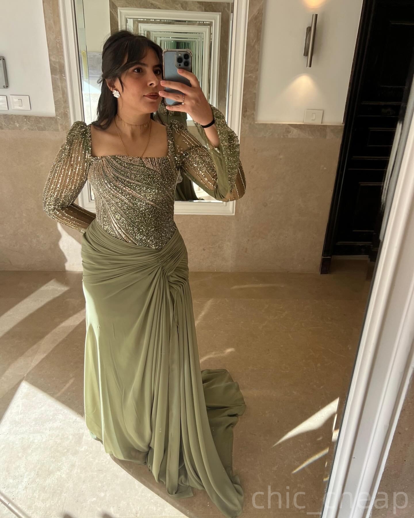 2025 Plus Size Sage Mermaid Mother Of Bride Dresses Sequined Chiffon Full Sleeves Evening Party Mama's Dress Vintage Birthday Wedding Guest Groom