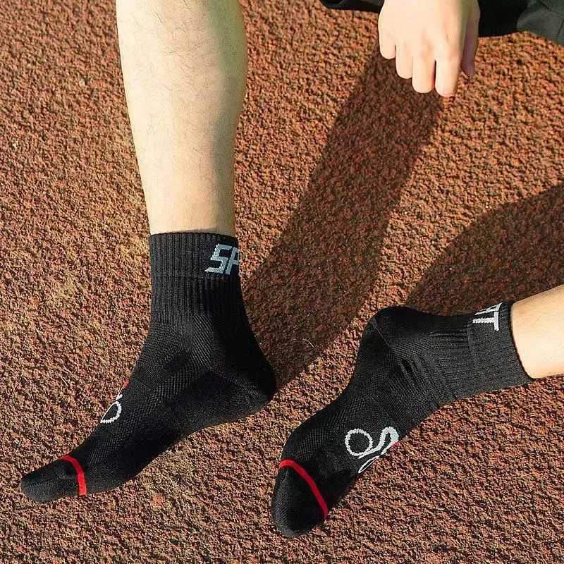 High Quality Mens Socks Breathable Quick Drying Running Sweat Sports Socks Outdoor Cycling Basketball Socks 3 Pairs Men Gifts Z250610