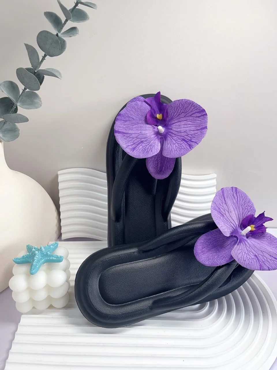 Purple Butterfly Orchid Flower Women Flip-Flop Beach Party Outdoor Walk Indoor Home Fi Versatile Comfort Soft Sole Slipper XJ250610
