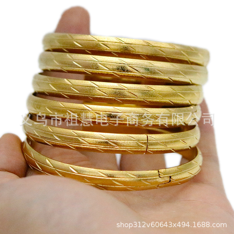 TEMU 8mm Vietnam Gold-Plated Matte Cross Bracelet Vacuum Electroplating Color-Retaining Womens Fashion Jewelry 231221