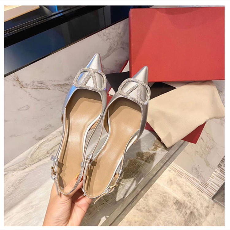 2025 New hot free shipping designer shoes for womens dress shoes sliver New pointed thin heel rhinestone fashionable and versatile high heels