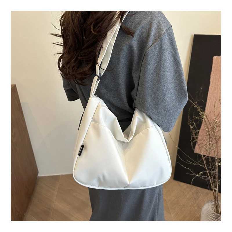 Large-capacity Bags Womens 2025 Spring New Niche Commuting Tote Bags College Student Class Single-shoulder Bag Crossbody Bags XJ250610