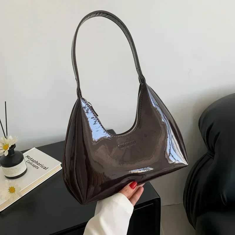 Trendy Designer Solid Shoulder Bags for Women Handbags and Purses 2024 New Fashion Patent Leather Underarm Ladies Tote Bags XJ250610