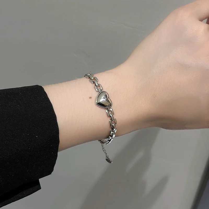 Stainless Steel Bracelet New Fine Jewelry Hip Hop Punk Watch Band Chain Heart Charm Thick Chain Bracelets for Women XJ250707