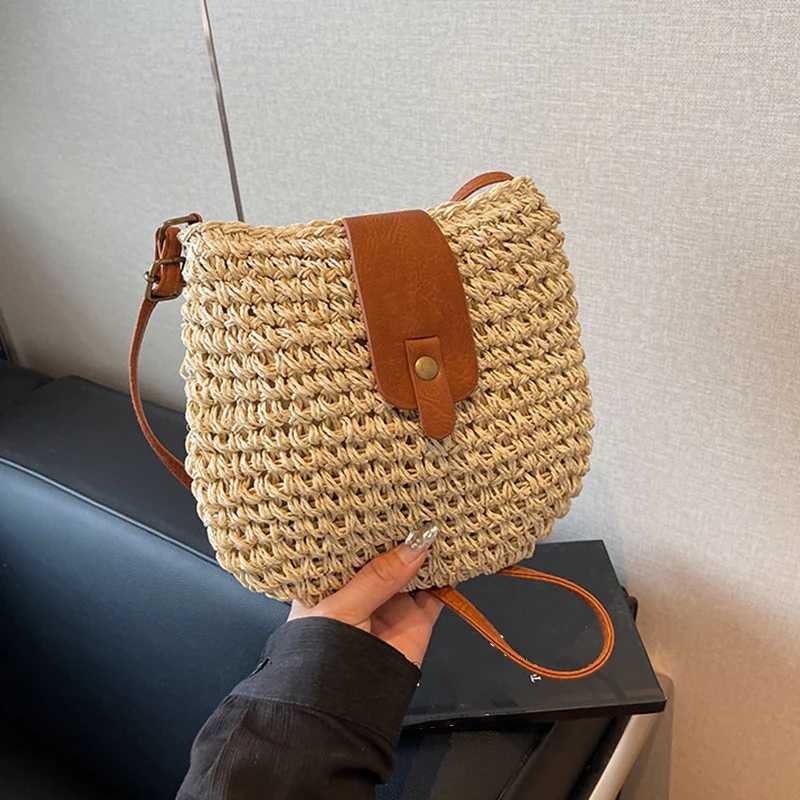 New Summer Shoulder Bag Grass Woven Crossbody Bag for Women Bohemian Beach Simple Designer Small Purses and Handbags 2024 XJ250610