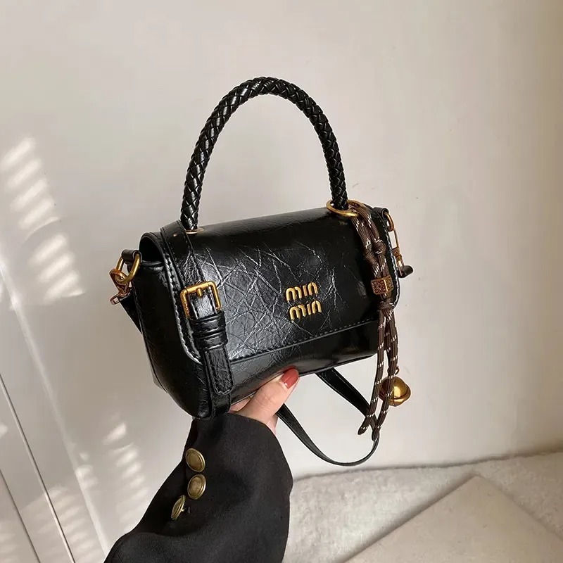 Designer Bags Shoulder Bags Luxury Bags Crossbody Designer 2025 Spring New Fashion Knitted Crossbody Bags Women's Artwork Handbags Large Capacity