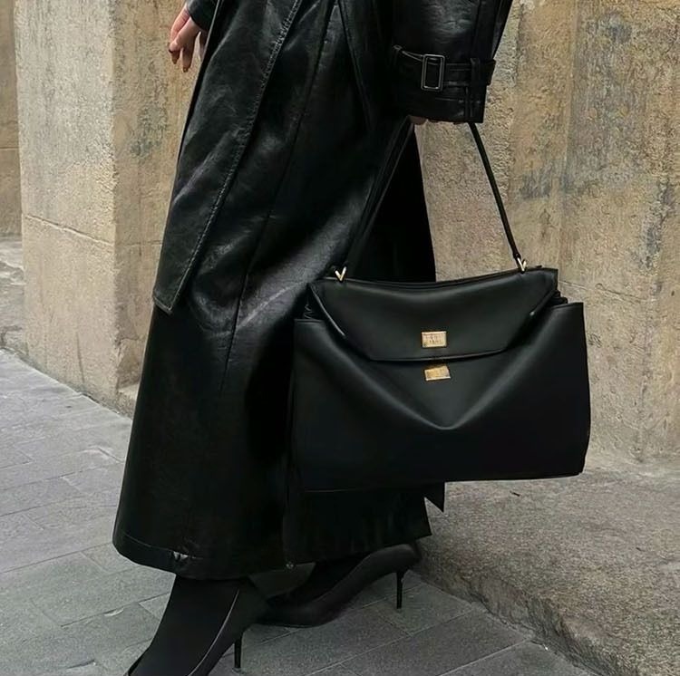 Real Leather Shoulder Bags Totes For Women Large Capacity Designer Satchel Messenger Crossbody Bag Fashion New Underarm Bag Handbags