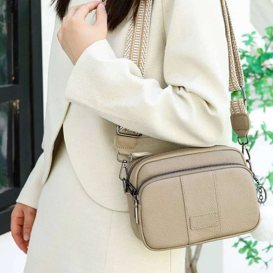 100% Genuine Leather Messenger Bag Women Fashion Style Female Handbag With Wide Shoulder Strap Hair Bulb Crossbody Sac