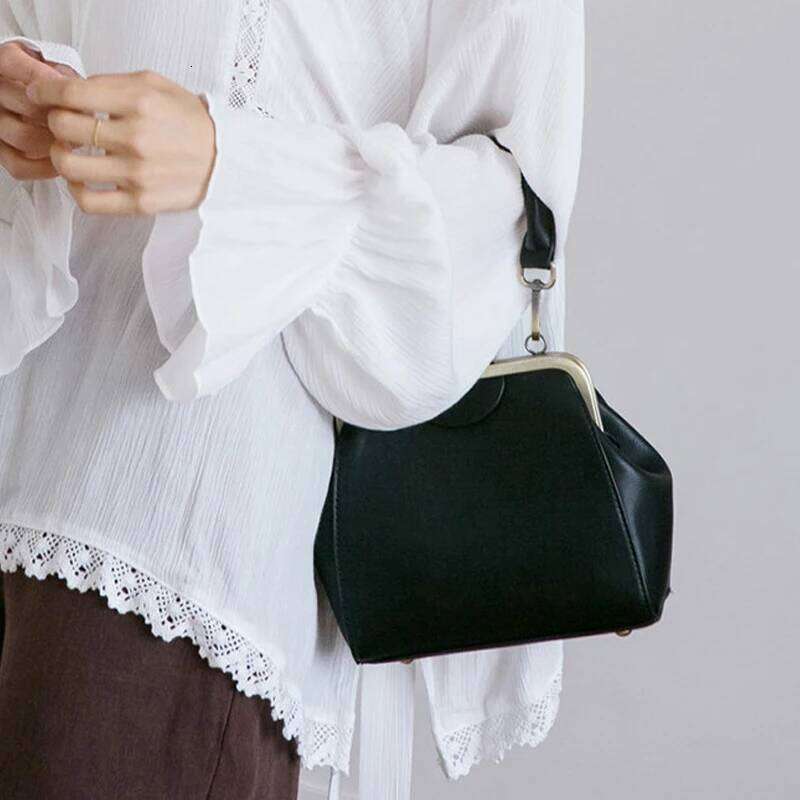 Vintage Women Handbag Kiss Lock PU Clip Female Retro Shoulder Bag Lady Purse Black Leather Messenger Bags