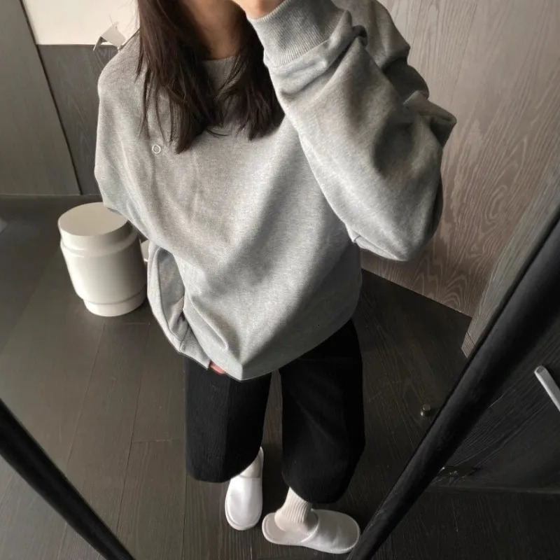 Fashion Black Red Round Neck Hoodie for Women Elegant Long Sleeves Loose Casual Couples Same Solid Color Simple Top 250610