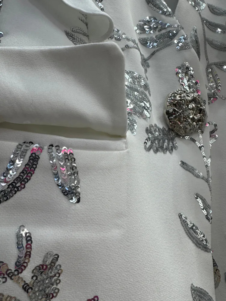 IEQJ Casual Embellished Sleeveless Blazer With Ruffles And Sequined Floral Patterns Female Spring and summer 3QW0236 250610