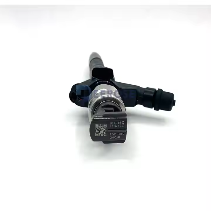 095000-5420 23670-09030 diesel fuel injector suitable for Toyota Avensis Corolla RAV-4 2.0 D4D