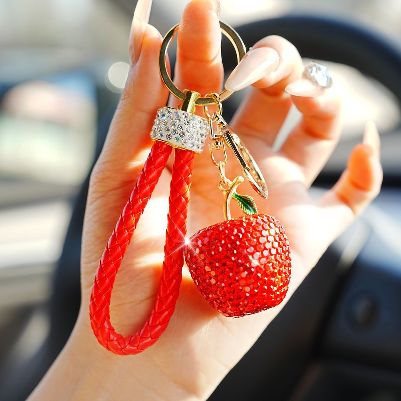 Fashionable, shiny and diamond-encrusted apple and cherry keychain, hand set with water diamonds, car keychain ring, bag pendant, decorative birthday 