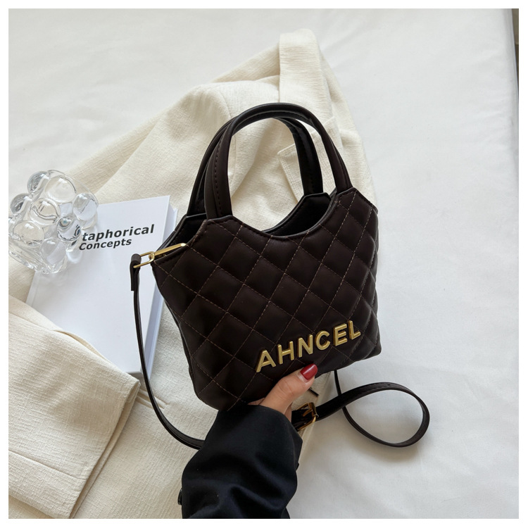 Free shipping 2025 new designer Shoulder bags for womans ladies flap lady fashion casual square Diamond grid bucket bag handbag women crossbody Undera