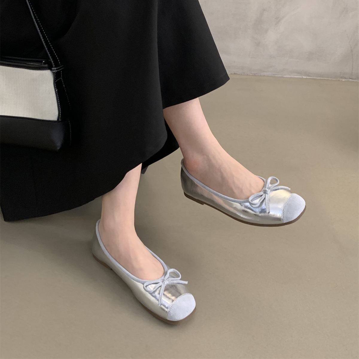 Round Toe Shallow Mouth Single Shoes for Women Spring and Autumn New Leather Ballet Fairy Style Gentle Slip-On Soft Flat Loafers ddmythur