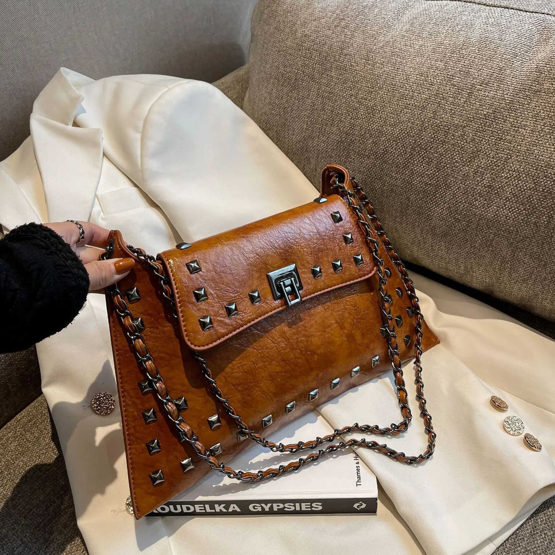 Chic Vintage Rivet Crossbody Bag - Waterproof Faux Leather Adjustable Strap Solid Color with Kiss Lock Closure XJ250610